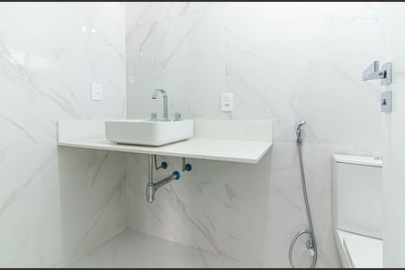 Apartamento à venda com 390m², 4 quartos e 4 vagasBanheiro da Suíte 2