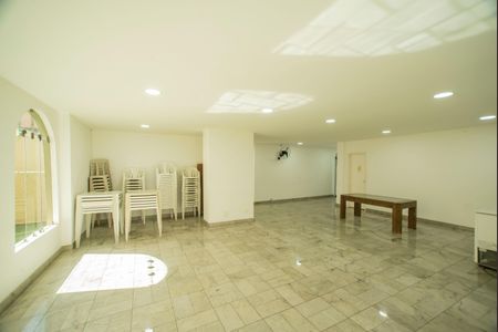 Apartamento à venda com 87m², 3 quartos e 1 vaga Apartamento à venda com 87m², 3 quartos e 1 vagaÁrea comum - Salão de festas