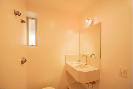 Apartamento à venda com 87m², 3 quartos e 1 vaga Apartamento à venda com 87m², 3 quartos e 1 vagaBanheiro da Suíte