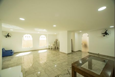 Apartamento à venda com 87m², 3 quartos e 1 vaga Apartamento à venda com 87m², 3 quartos e 1 vagaÁrea comum - Salão de festas
