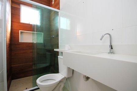 Casa de condomínio para alugar com 55m², 2 quartos e 1 vagaBanheiro