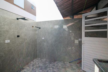 Casa de condomínio para alugar com 55m², 2 quartos e 1 vagaQuintal