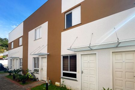 Casa de condomínio para alugar com 55m², 2 quartos e 1 vagaFachada