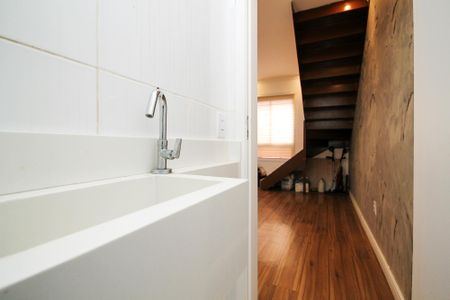 Casa de condomínio para alugar com 55m², 2 quartos e 1 vagaLavabo
