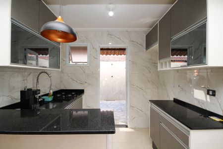 Casa de condomínio para alugar com 55m², 2 quartos e 1 vagaCozinha