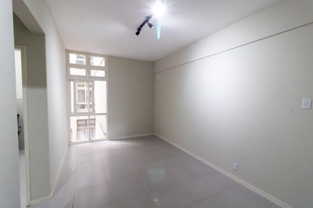 Studio para alugar com 30m², 1 quarto e sem vagaSala/Quarto