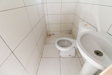 Banheiro de casa para alugar com 1 quarto, 36m² em Jardim Ubirajara (zona Leste), São Paulo