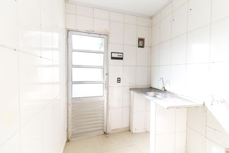 Cozinha de casa para alugar com 1 quarto, 36m² em Jardim Ubirajara (zona Leste), São Paulo
