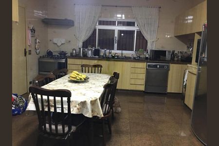 Casa à venda com 500m², 5 quartos e 2 vagas