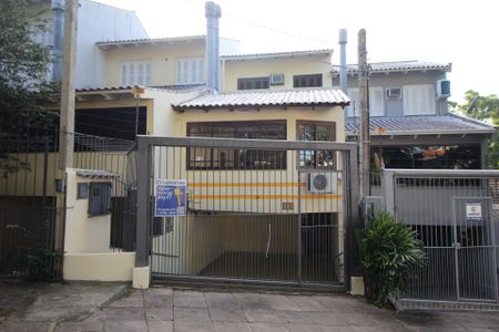 Casa para alugar com 140m², 3 quartos e 2 vagas Casa para alugar com 140m², 3 quartos e 2 vagasFachada