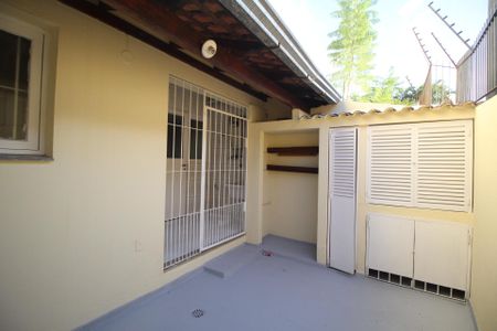 Casa para alugar com 140m², 3 quartos e 2 vagasQuintal