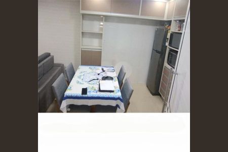 Casa à venda com 4 quartos, 210m² em Sítio Morro Grande, São Paulo