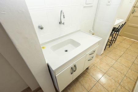cozinha de kitnet/studio para alugar com 1 quarto, 30m² em Liberdade, São Paulo