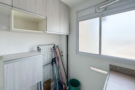 Apartamento para alugar com 55m², 2 quartos e 1 vaga Apartamento para alugar com 55m², 2 quartos e 1 vagaÁrea de Serviço