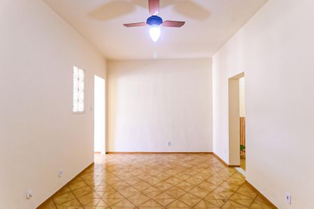Casa para alugar com 156m², 2 quartos e sem vagaSala