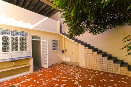 Casa para alugar com 156m², 2 quartos e sem vagaÁrea de Serviço / quintal