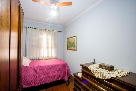 Casa à venda com 200m², 3 quartos e 1 vaga Casa à venda com 200m², 3 quartos e 1 vagaQuarto 2