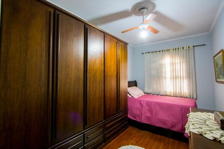 Casa à venda com 200m², 3 quartos e 1 vaga Casa à venda com 200m², 3 quartos e 1 vagaQuarto 2