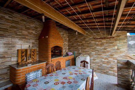 Casa à venda com 200m², 3 quartos e 1 vaga Casa à venda com 200m², 3 quartos e 1 vagaEspaço gourmet