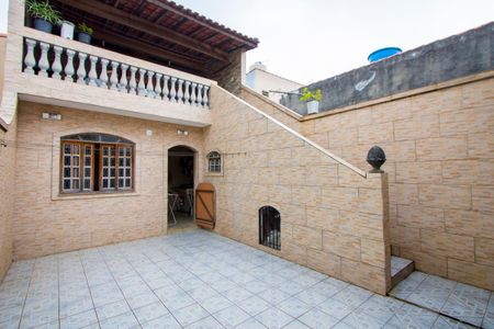 Casa à venda com 200m², 3 quartos e 1 vaga Casa à venda com 200m², 3 quartos e 1 vagaQuintal