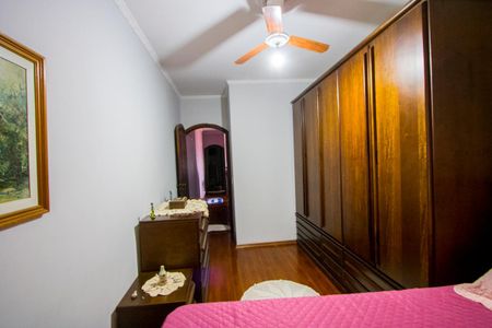 Casa à venda com 200m², 3 quartos e 1 vaga Casa à venda com 200m², 3 quartos e 1 vagaQuarto 2