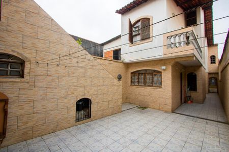Quintal de casa à venda com 3 quartos, 200m² em Jardim Santo Alberto, Santo André
