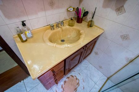 Casa à venda com 200m², 3 quartos e 1 vaga Casa à venda com 200m², 3 quartos e 1 vagaBanheiro social 2