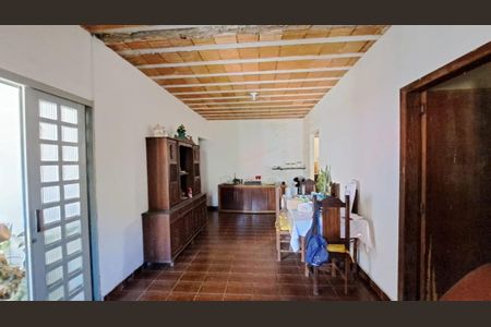 Casa à venda com 3 quartos, 360m² em Jardim Guanabara, Belo Horizonte