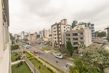 Vista do Quarto 1 de apartamento para alugar com 2 quartos, 62m² em Vila Izabel, Curitiba