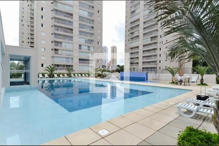 Apartamento à venda com 128m², 3 quartos e 3 vagas Apartamento à venda com 128m², 3 quartos e 3 vagasPiscina