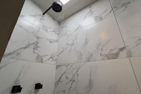 Apartamento à venda com 128m², 3 quartos e 3 vagas Apartamento à venda com 128m², 3 quartos e 3 vagasBanheiro da Suíte 3