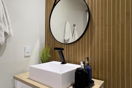 Apartamento à venda com 128m², 3 quartos e 3 vagas Apartamento à venda com 128m², 3 quartos e 3 vagasBanheiro da Suíte 1