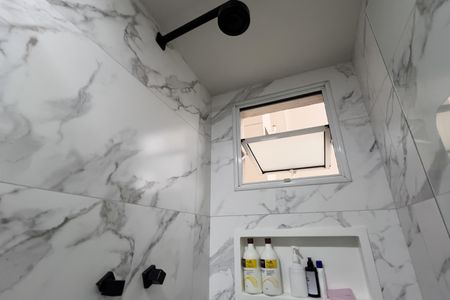 Apartamento à venda com 128m², 3 quartos e 3 vagas Apartamento à venda com 128m², 3 quartos e 3 vagasBanheiro da Suíte 2