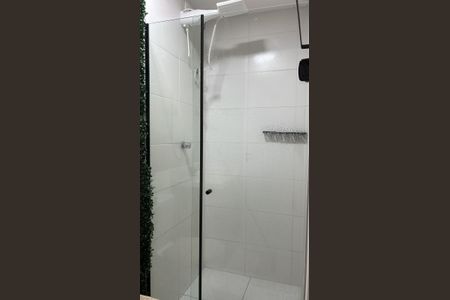 Banheiro de apartamento à venda com 1 quarto, 27m² em Bom Retiro, São Paulo