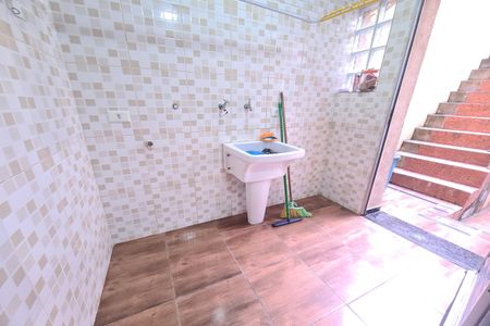 Casa para alugar com 90m², 2 quartos e 1 vaga Casa para alugar com 90m², 2 quartos e 1 vagaÁrea de Serviço