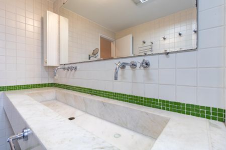 Apartamento para alugar com 140m², 3 quartos e 2 vagas