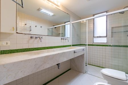 Apartamento para alugar com 140m², 3 quartos e 2 vagas