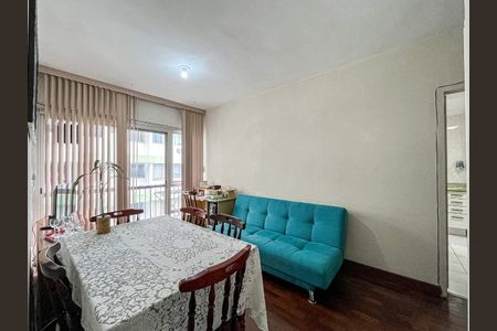 Apartamento à venda com 77m², 2 quartos e 1 vaga