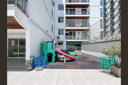Apartamento à venda com 77m², 2 quartos e 1 vaga