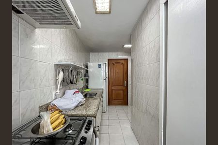 Apartamento à venda com 77m², 2 quartos e 1 vaga