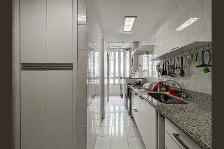 Apartamento à venda com 77m², 2 quartos e 1 vaga