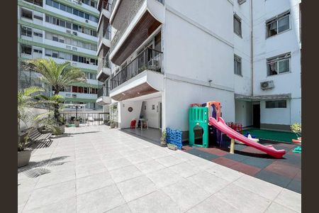 Apartamento à venda com 77m², 2 quartos e 1 vaga