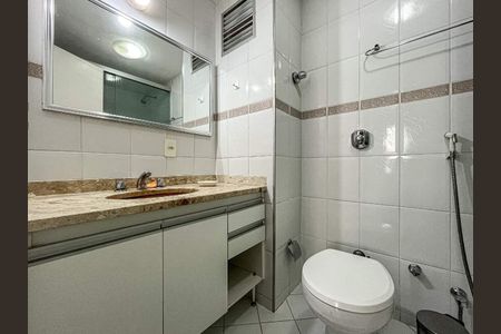 Apartamento à venda com 77m², 2 quartos e 1 vaga