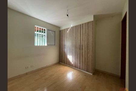 Casa à venda com 152m², 4 quartos e 3 vagas