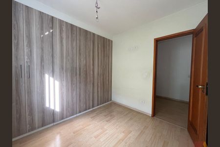 Casa à venda com 4 quartos, 152m² em Jardim Picolo, São Paulo