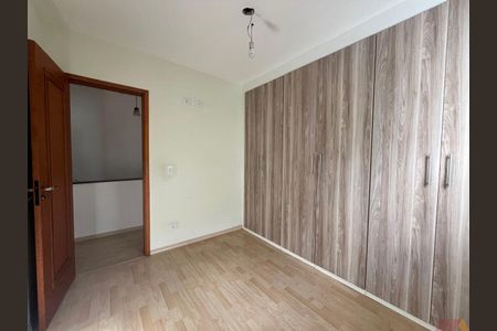 Casa à venda com 4 quartos, 152m² em Jardim Picolo, São Paulo