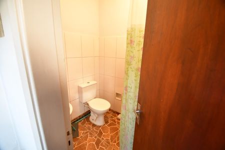 Casa à venda com 161m², 3 quartos e 2 vagasBanheiro de serviço