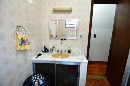 Casa à venda com 161m², 3 quartos e 2 vagasBanheiro