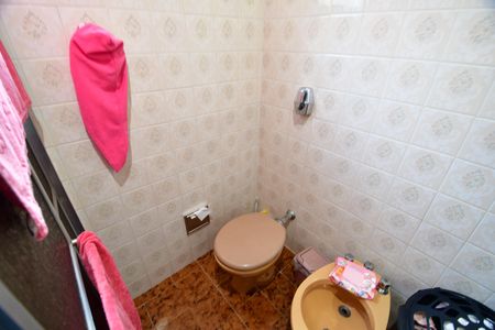 Casa à venda com 161m², 3 quartos e 2 vagasBanheiro