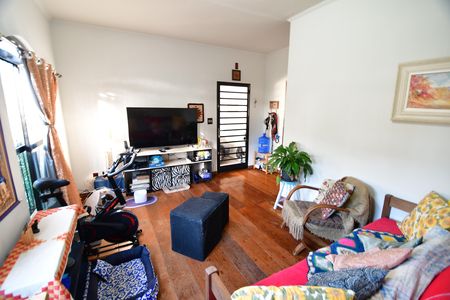 Casa à venda com 161m², 3 quartos e 2 vagasSala